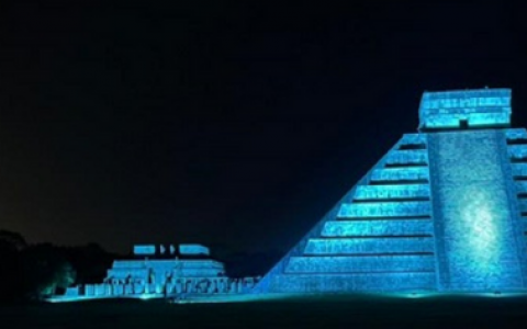Chichen-Itza Noches De Kukulkan